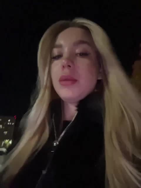 maksisy Live Sex December 14, 2025