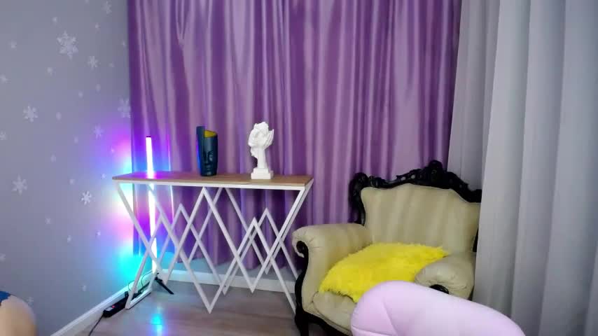 queen_a_n_i Live Sex December 13, 2025