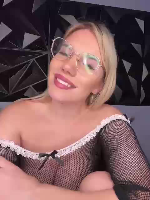 LYALAtop Live Sex December 13, 2025