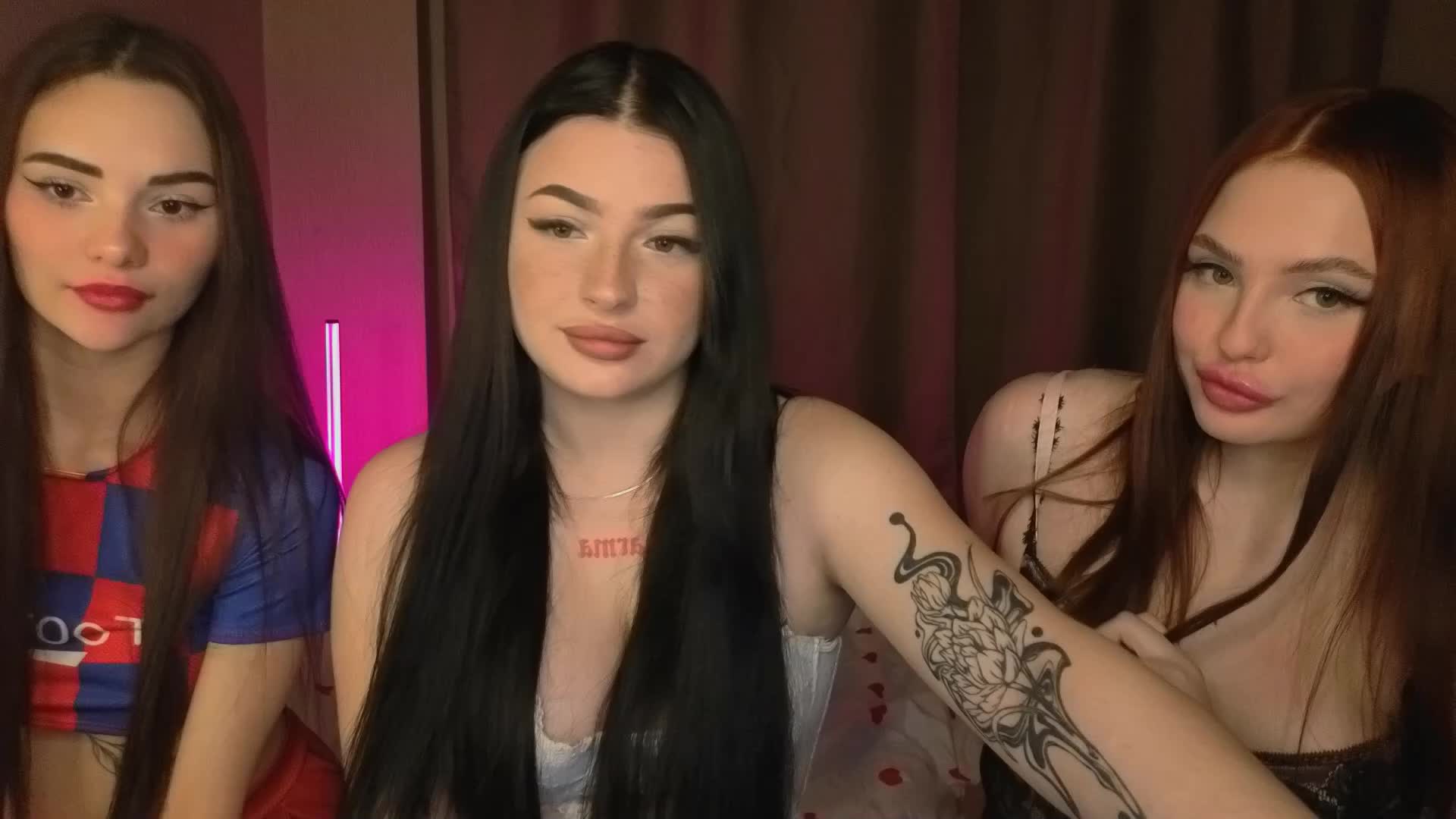 LisaAndDenis Live Sex December 18, 2025