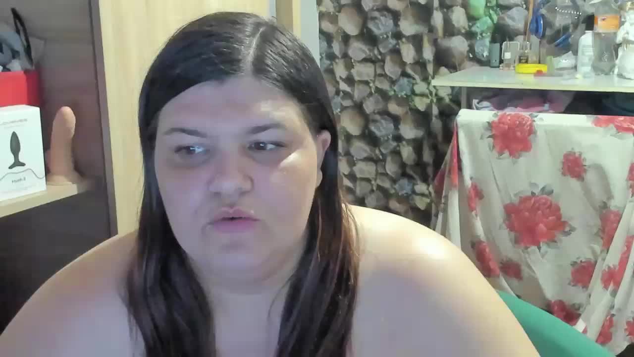 Ionysexylips69 Live Sex December 17, 2025