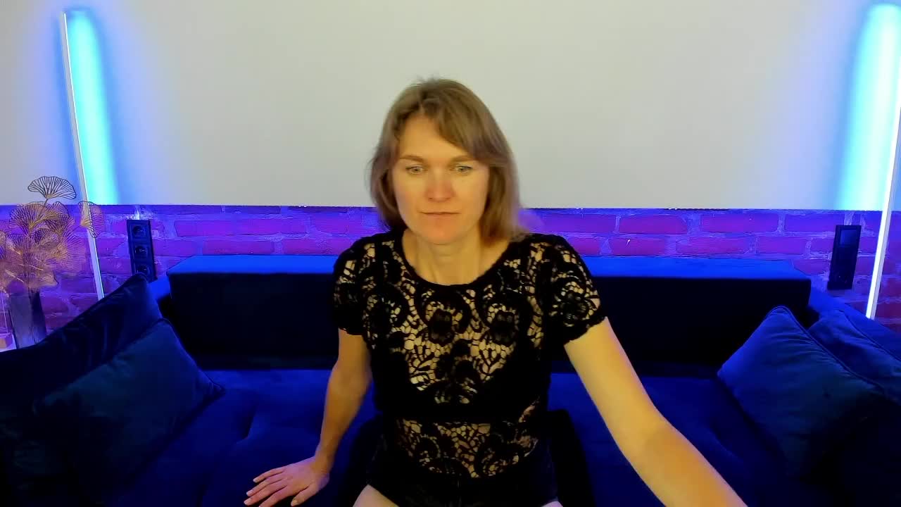 Annabel-xxx Live Sex December 14, 2025