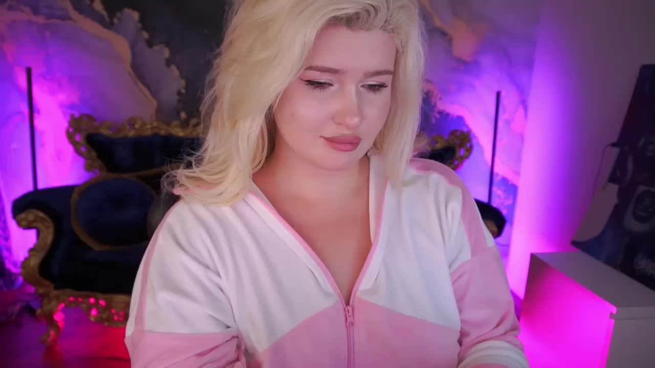 AnoraJoy Live Sex December 17, 2025