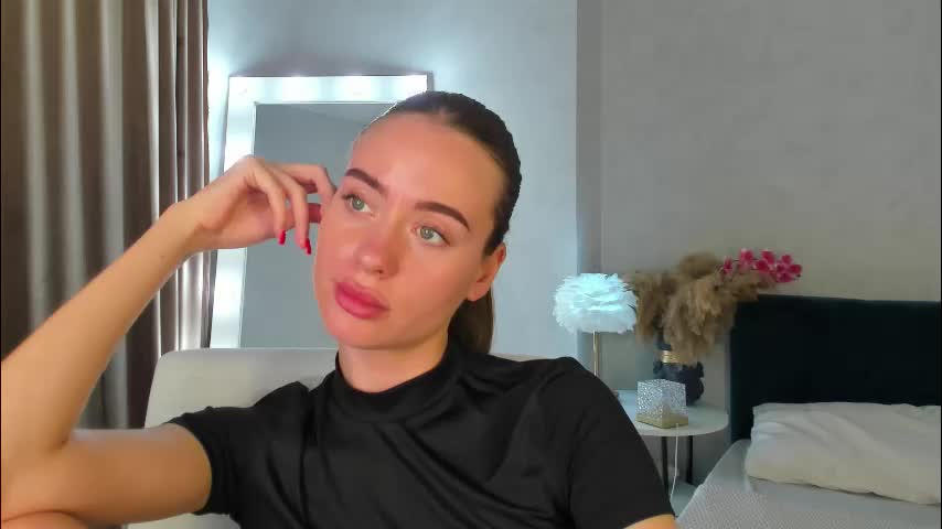 ameli_povilainn Live Sex December 14, 2025