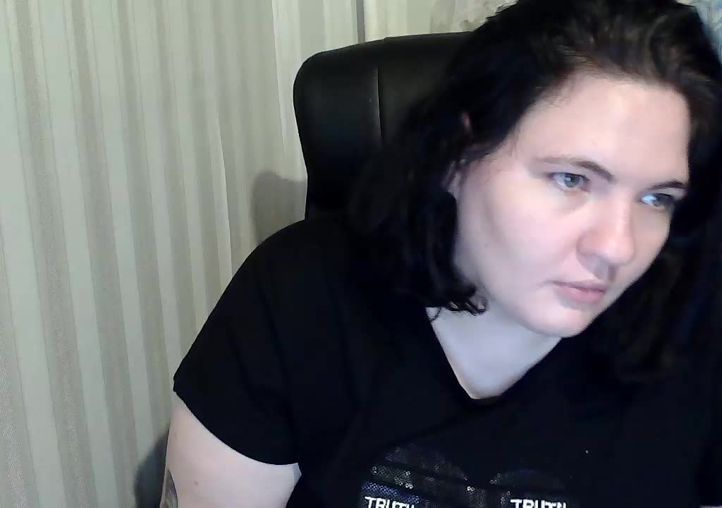 XLisaBlueX Live Sex December 15, 2025