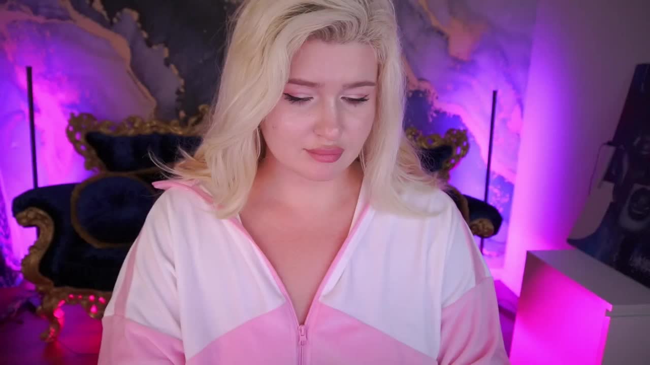 AnoraJoy Live Sex December 17, 2025