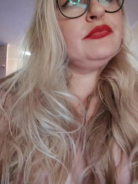 NushaMilf Live Sex October 14, 2025