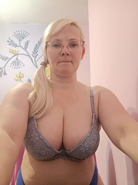 Sweetie454 Live Sex December 12, 2025