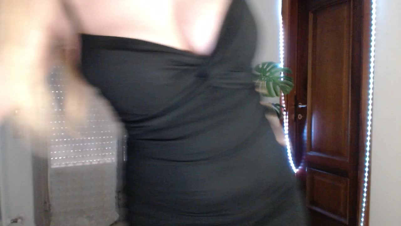 Alina-Lovely Live Sex December 14, 2025