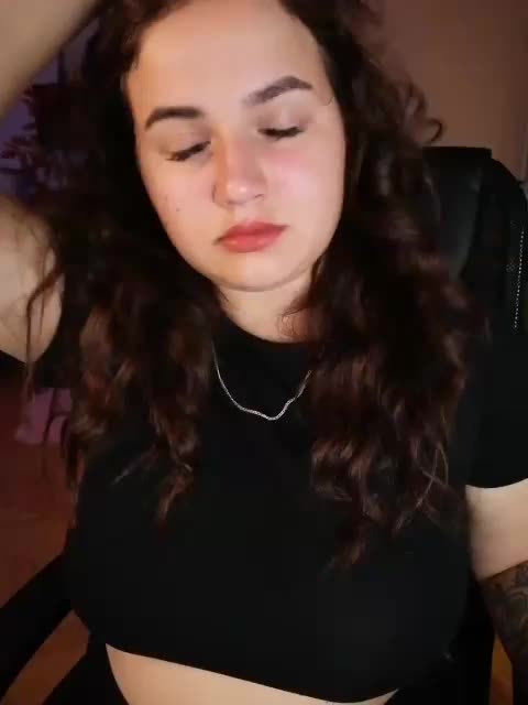 JuliaHesperaks Live Sex December 14, 2025
