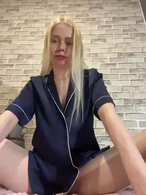 MirandaNow Live Sex December 14, 2025