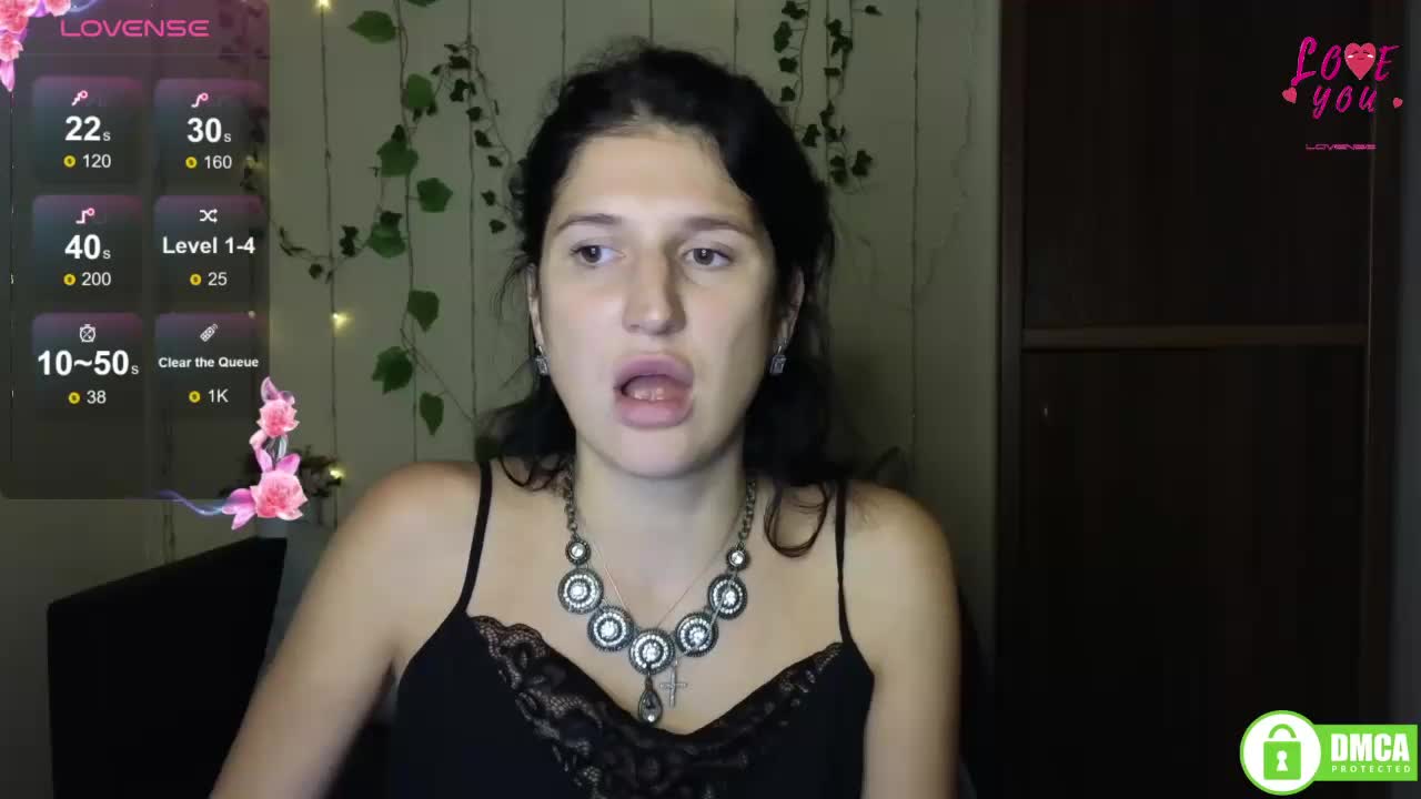 AliannaSoloKisses Live Sex December 14, 2025