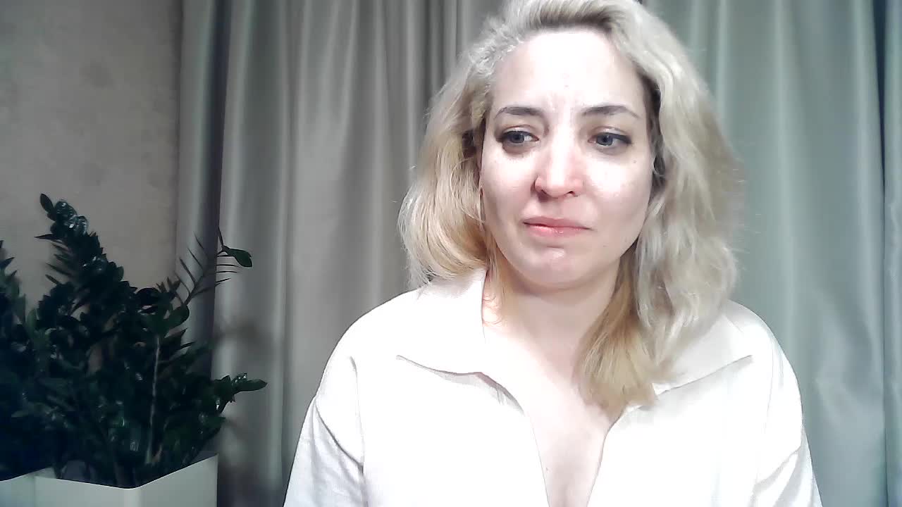 mariska-kiska Live Sex December 14, 2025