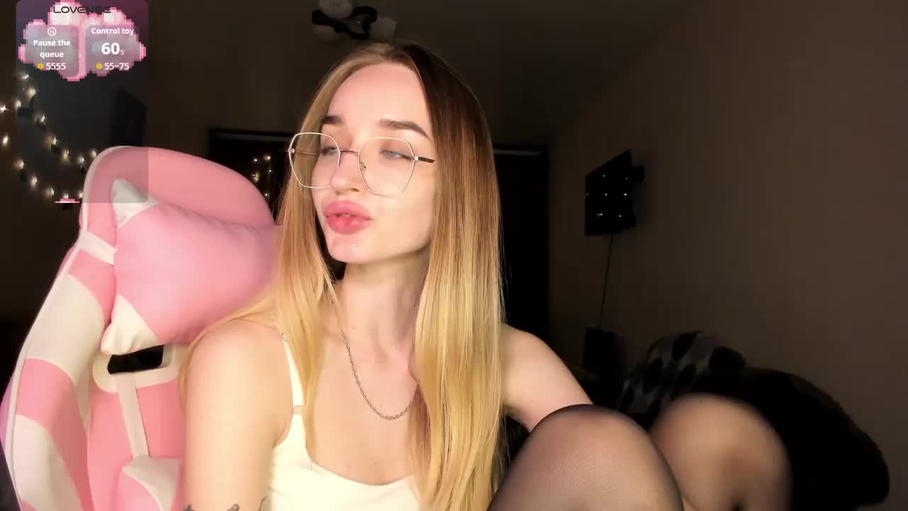 Polikinesis Live Sex December 13, 2025