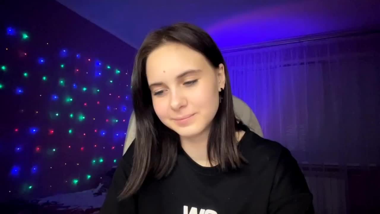 CANDY-LIPS-GIRL Live Sex December 13, 2025