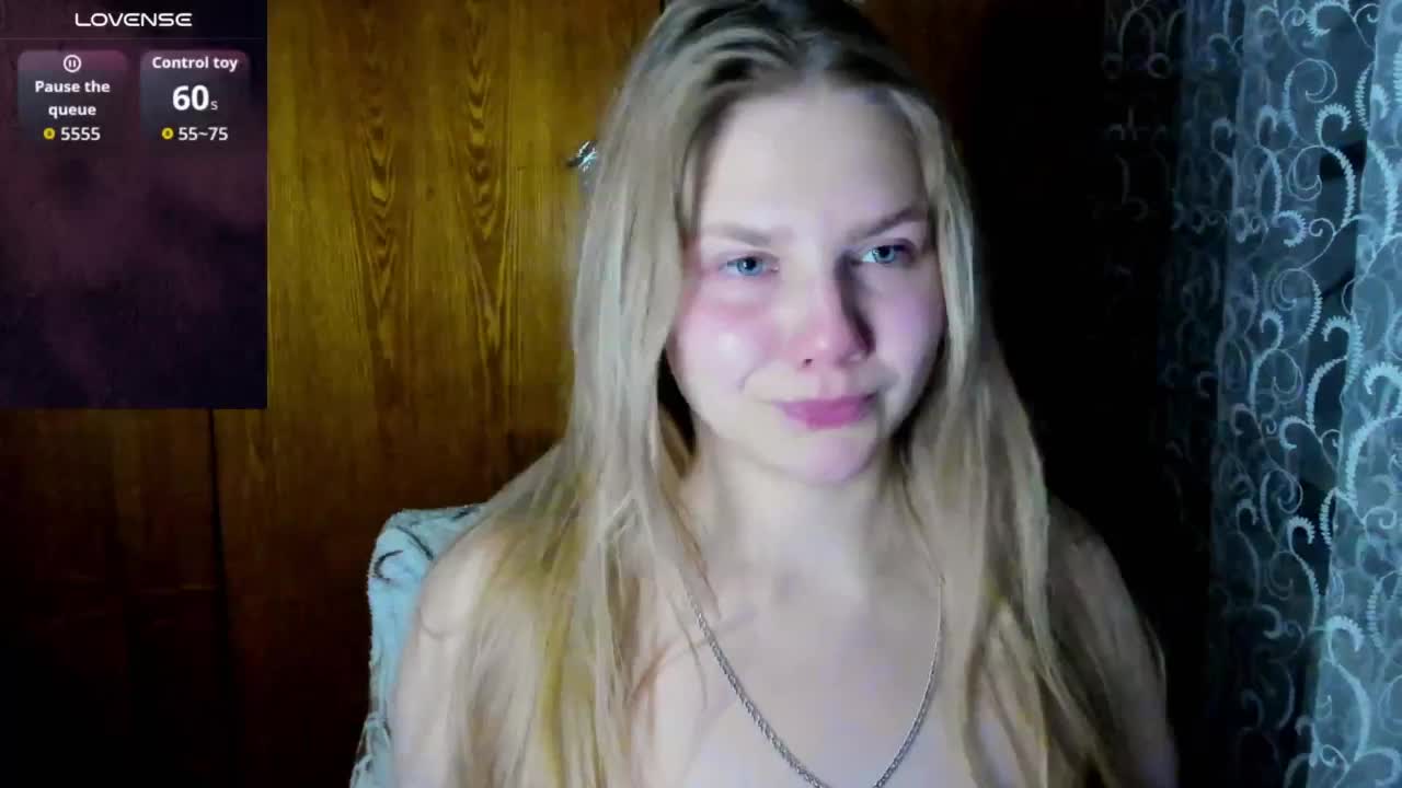 Emma-Frizea Live Sex December 17, 2025