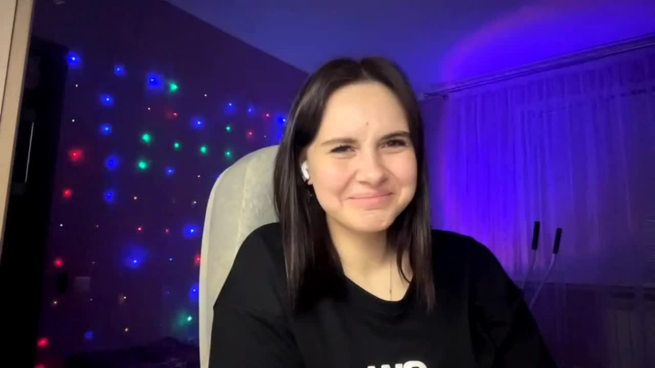 CANDY-LIPS-GIRL Live Sex December 13, 2025