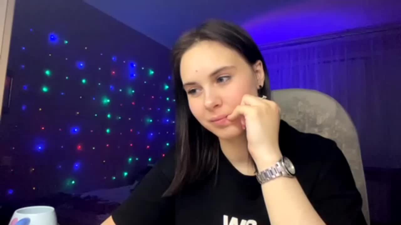 CANDY-LIPS-GIRL Live Sex December 13, 2025