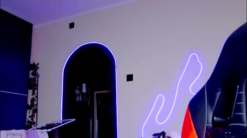 karoline121 Live Sex December 14, 2025