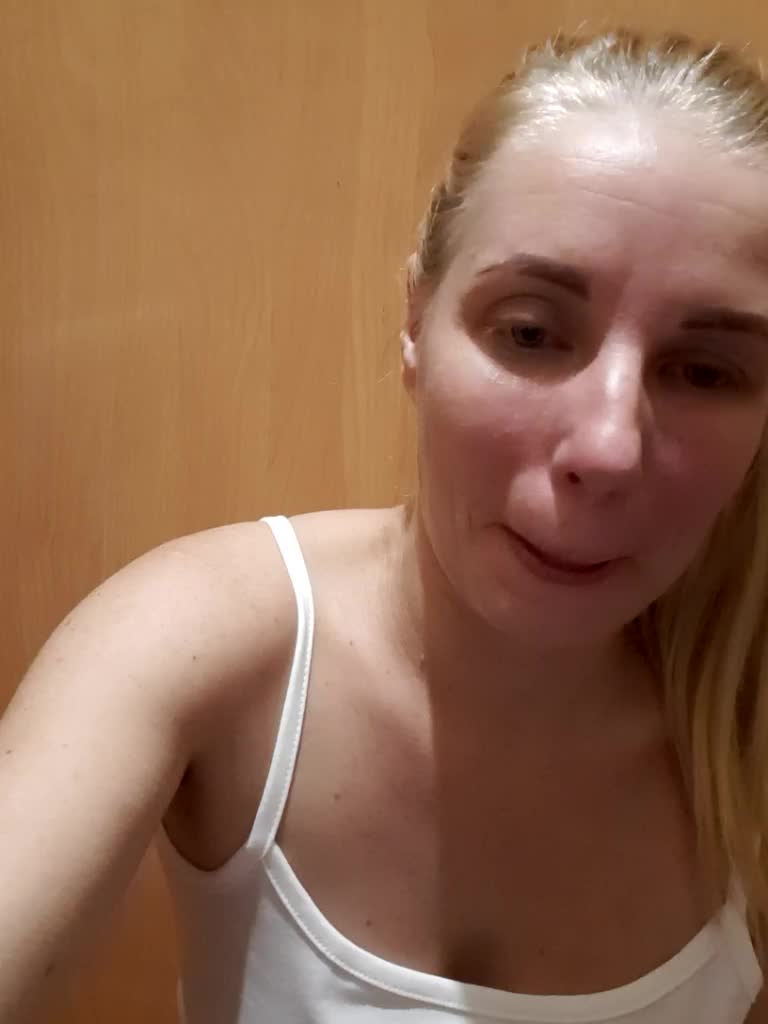 -nelya- Live Sex December 13, 2025