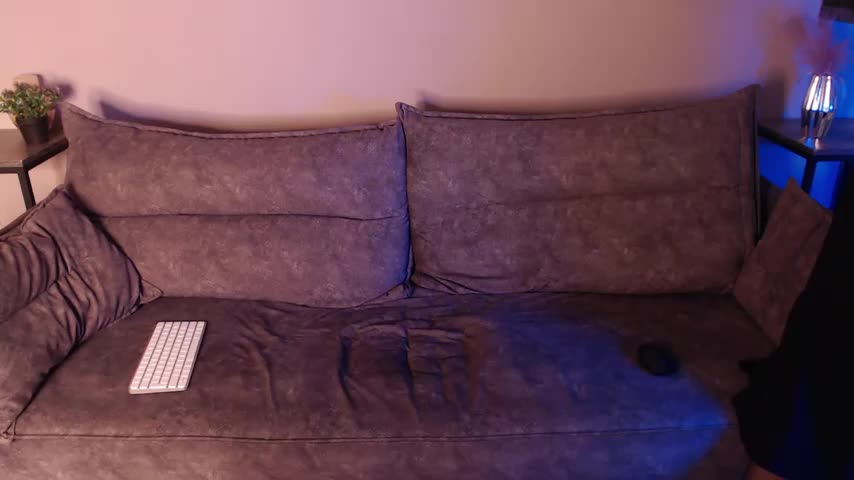 ursula_davis Live Sex December 13, 2025