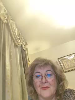 KarinkaSweet Live Sex December 18, 2025