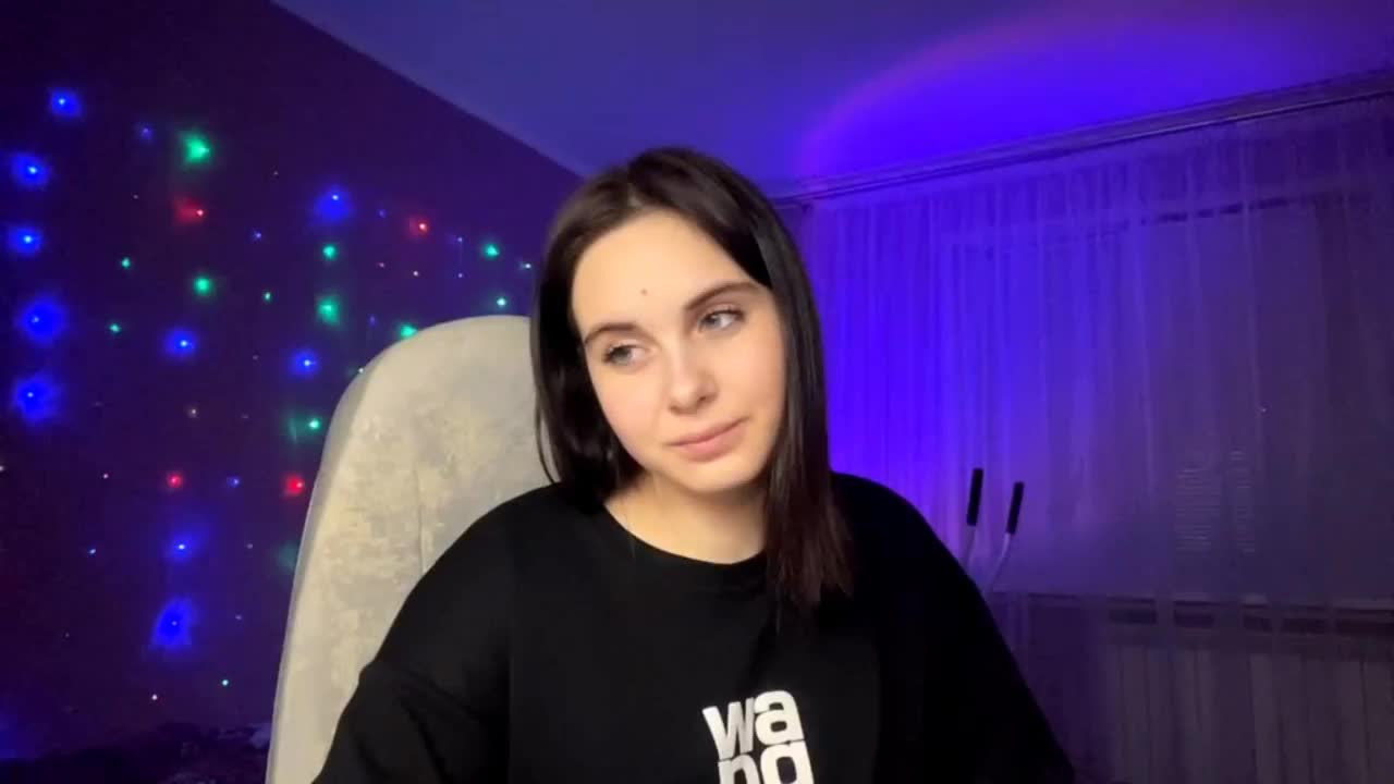 CANDY-LIPS-GIRL Live Sex December 13, 2025