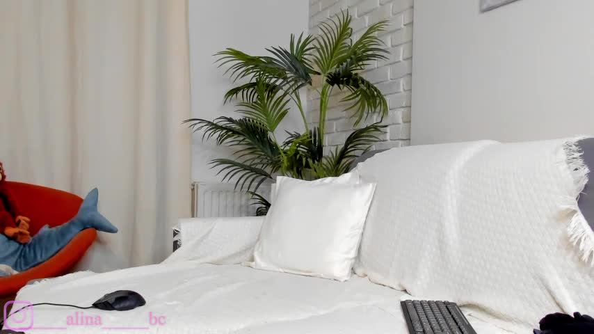 Miss--boo Live Sex December 13, 2025