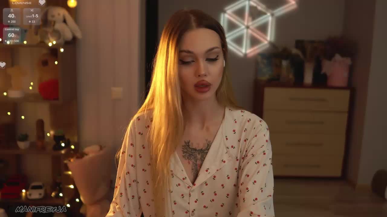 ManiFreyja Live Sex December 14, 2025