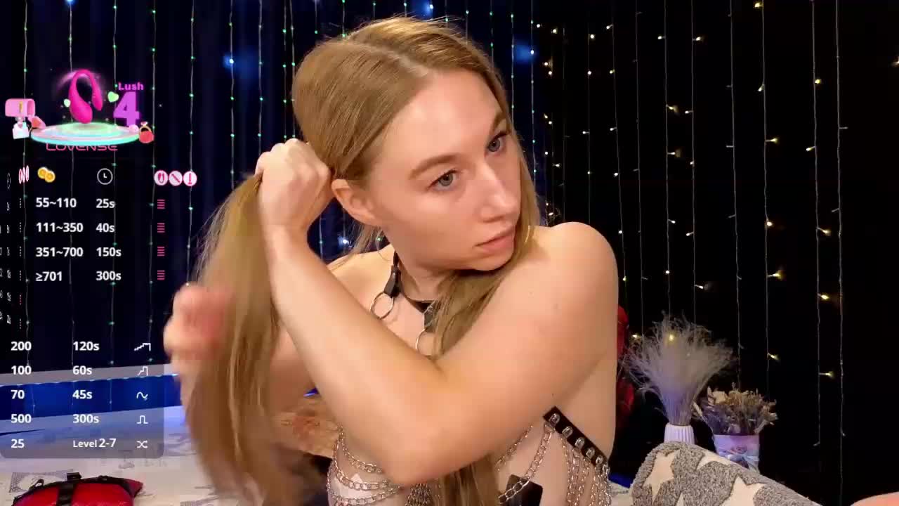 kiskaWEDNESDAY Live Sex December 17, 2025