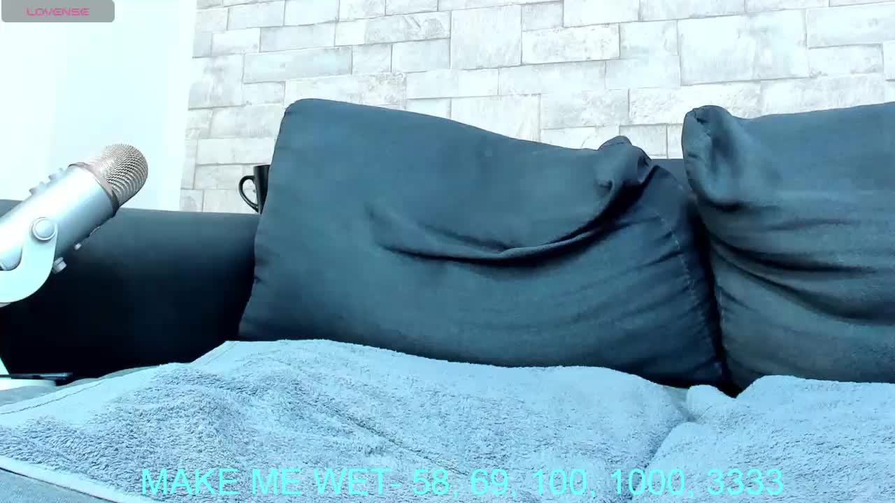 Nefirtiti Live Sex December 17, 2025