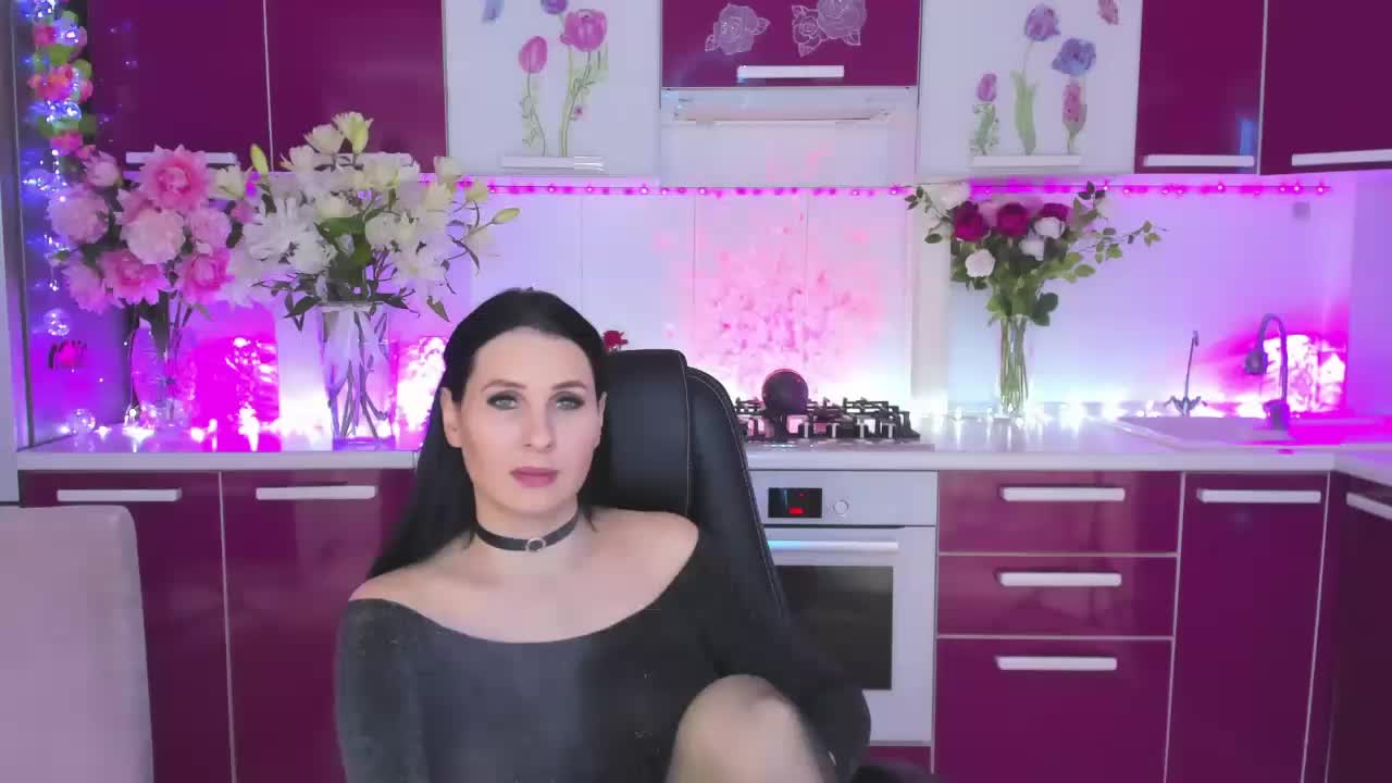 Olivija2020 Live Sex December 14, 2025