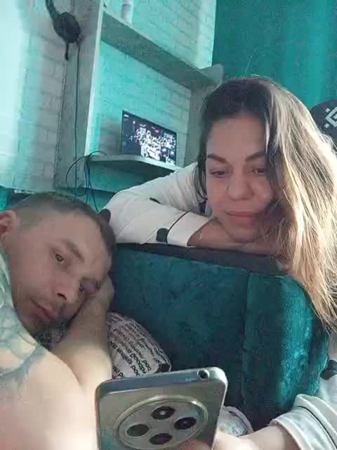 Niki233221 Live Sex December 17, 2025