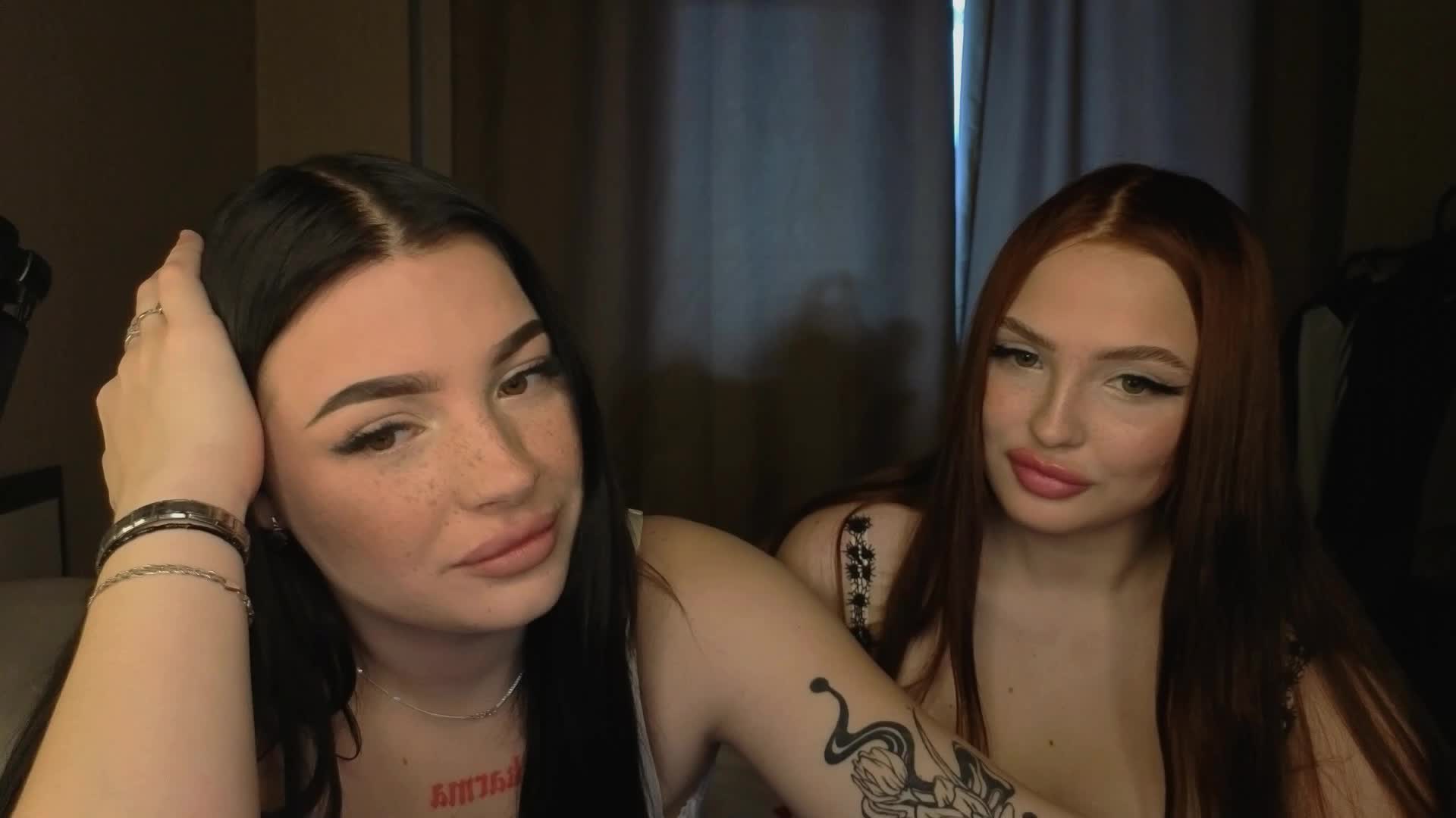 LisaAndDenis Live Sex December 18, 2025