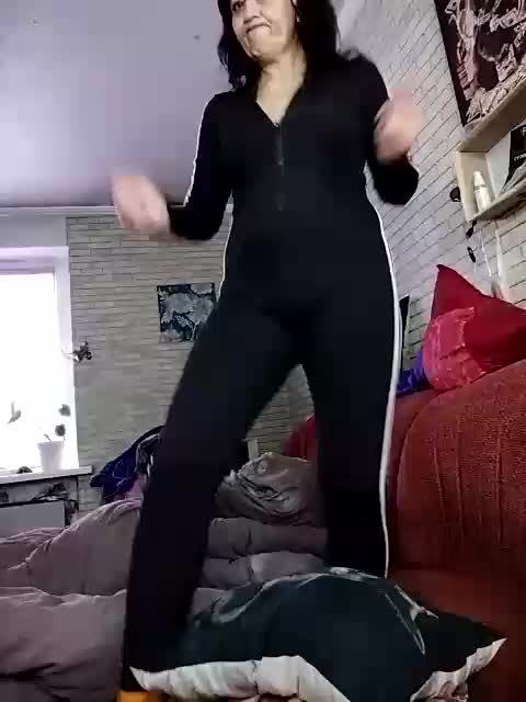 Lina-a-13 Live Sex December 13, 2025