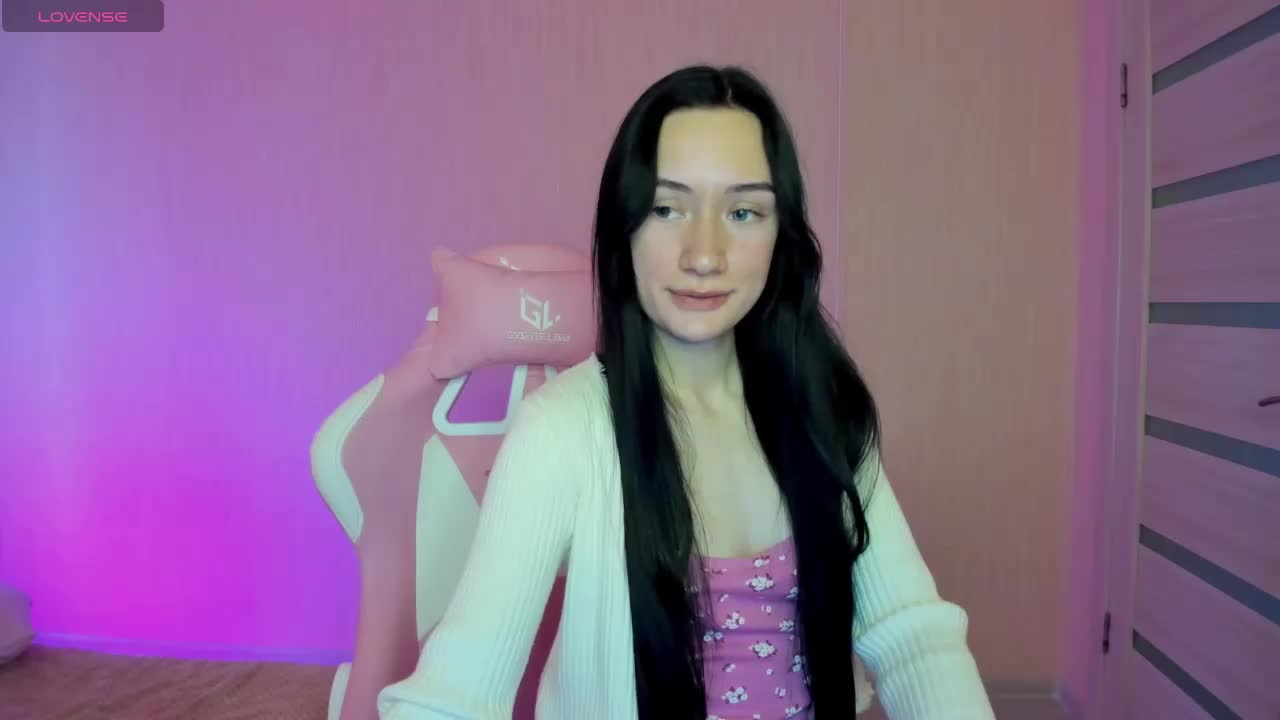 ArinaMeow19 Live Sex December 17, 2025