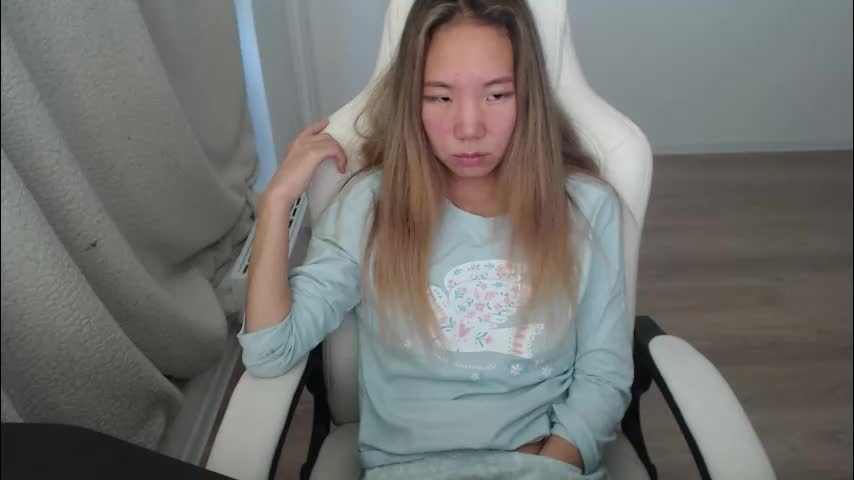 mira_g Live Sex December 13, 2025