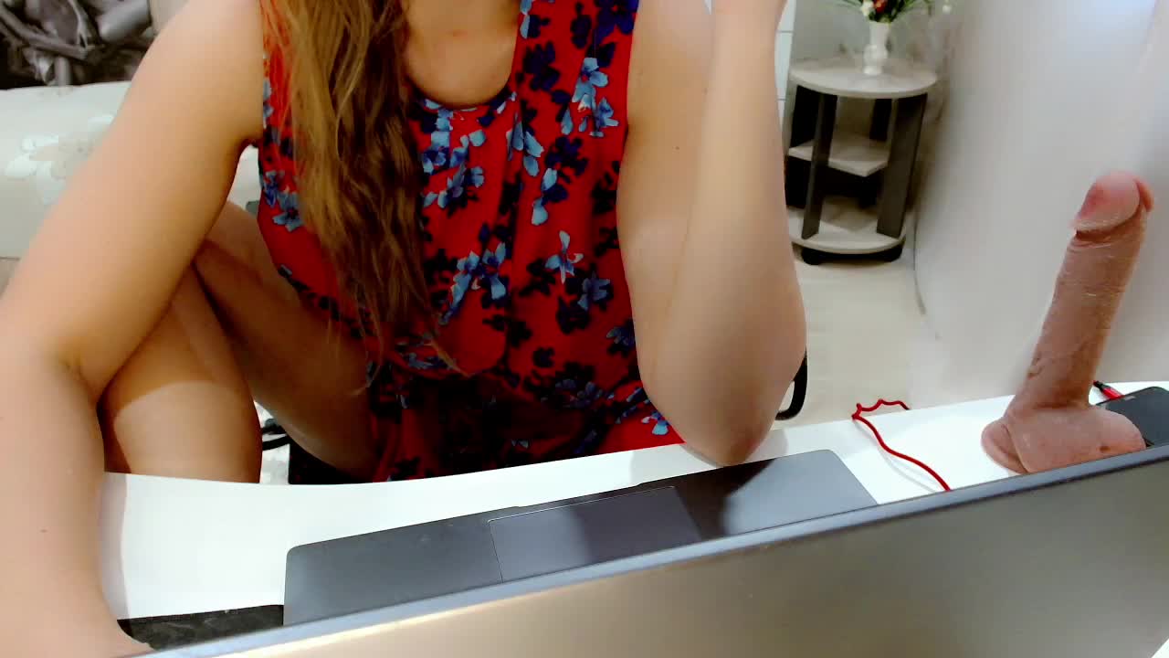 JuicyGloss Live Sex December 14, 2025