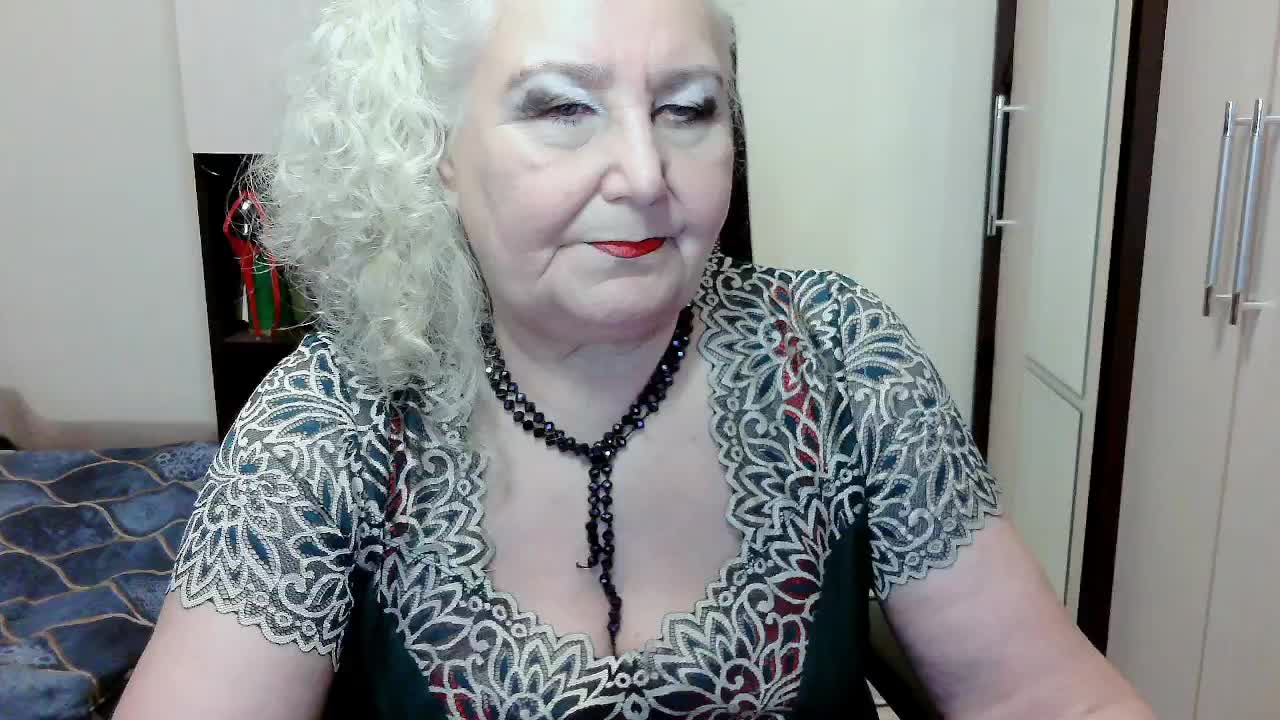GrannyWants Live Sex December 17, 2025