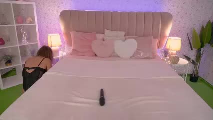 MirandaHobbs Live Sex December 14, 2025