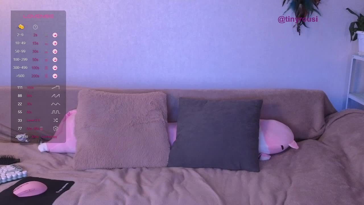 tiny_rousi Live Sex October 14, 2025