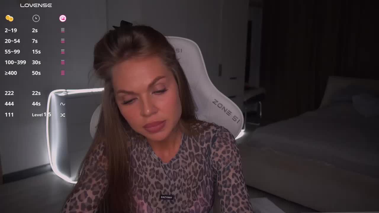 Evelina_fox Live Sex December 19, 2025