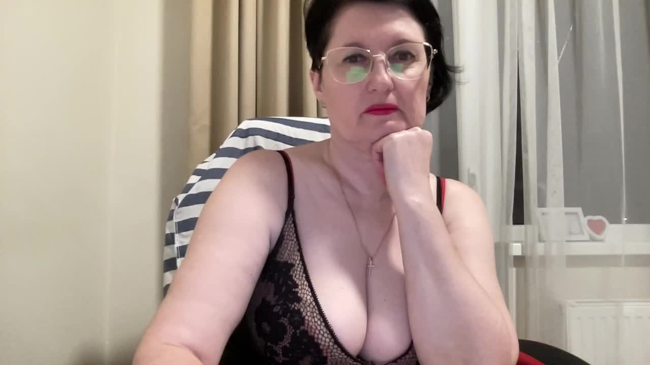 HotMilfPussy Live Sex December 17, 2025