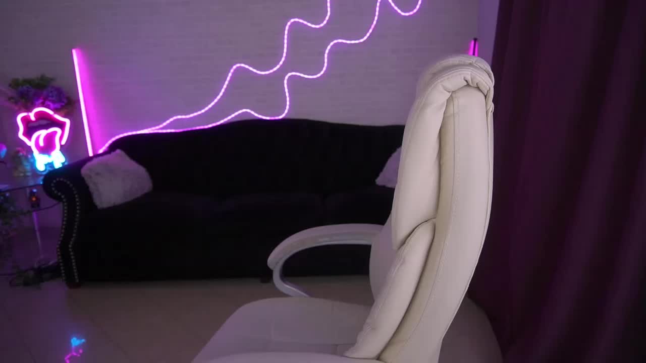 AmellyWhite Live Sex December 14, 2025