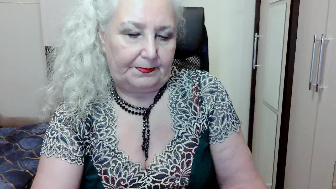 GrannyWants Live Sex December 17, 2025