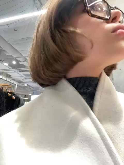 -Alessandra-21- Live Sex December 13, 2025