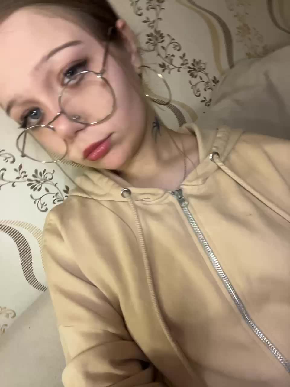 MelMooon Live Sex December 14, 2025