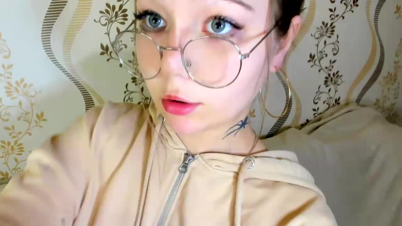 MelMooon Live Sex December 14, 2025