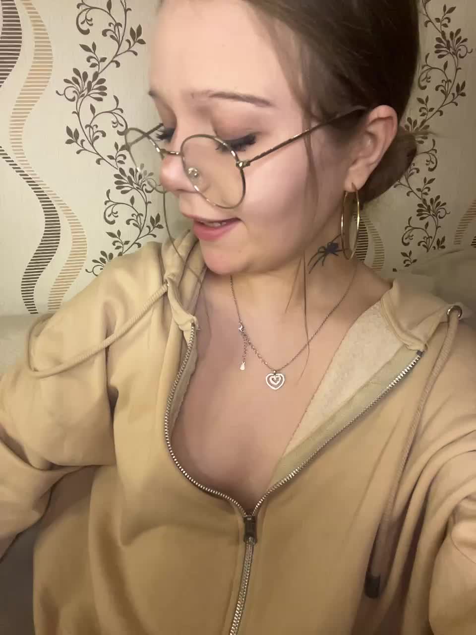 MelMooon Live Sex December 14, 2025