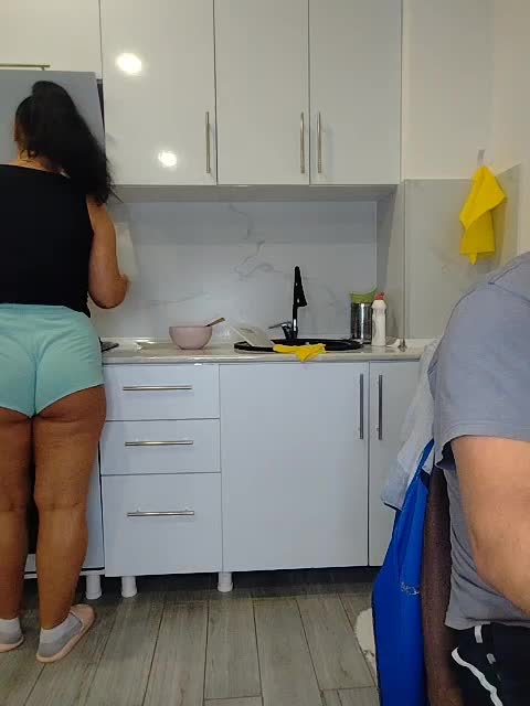 KissMyAss Live Sex December 18, 2025